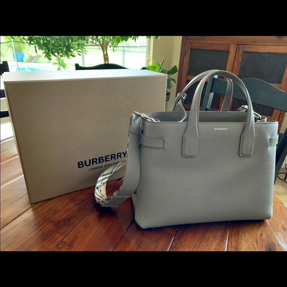 Burberry Banner